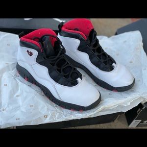 I am selling Jordan’s Retro 10 size 3